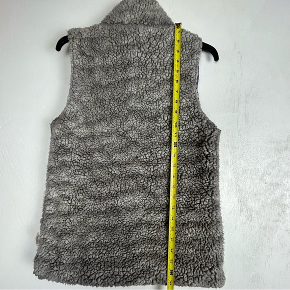 Simply southern Women’s faux fur vest size small lined gray - Picture 5 of 16